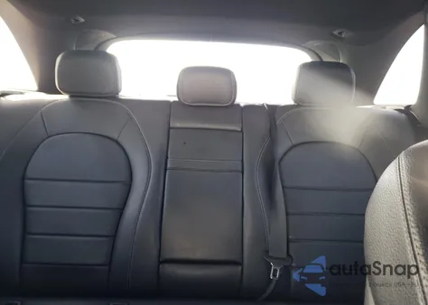 2018 Mercedes-Benz Glc 300 z USA, uszkodzony, nr VIN WDC0G4JB2JV028996